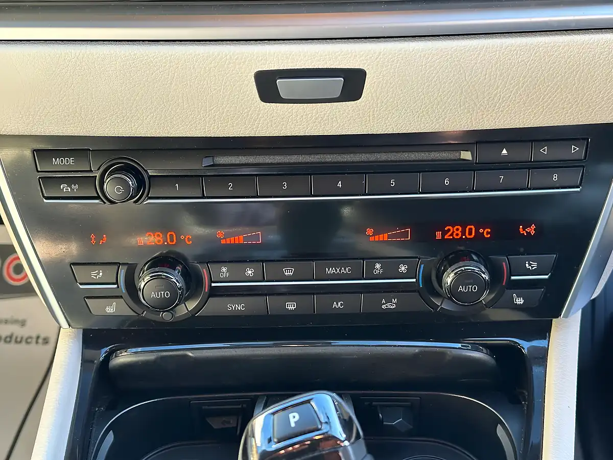 Used 2015 BMW 5 Series Gran Turismo M Sport Silver - Interior and Exterior details 16