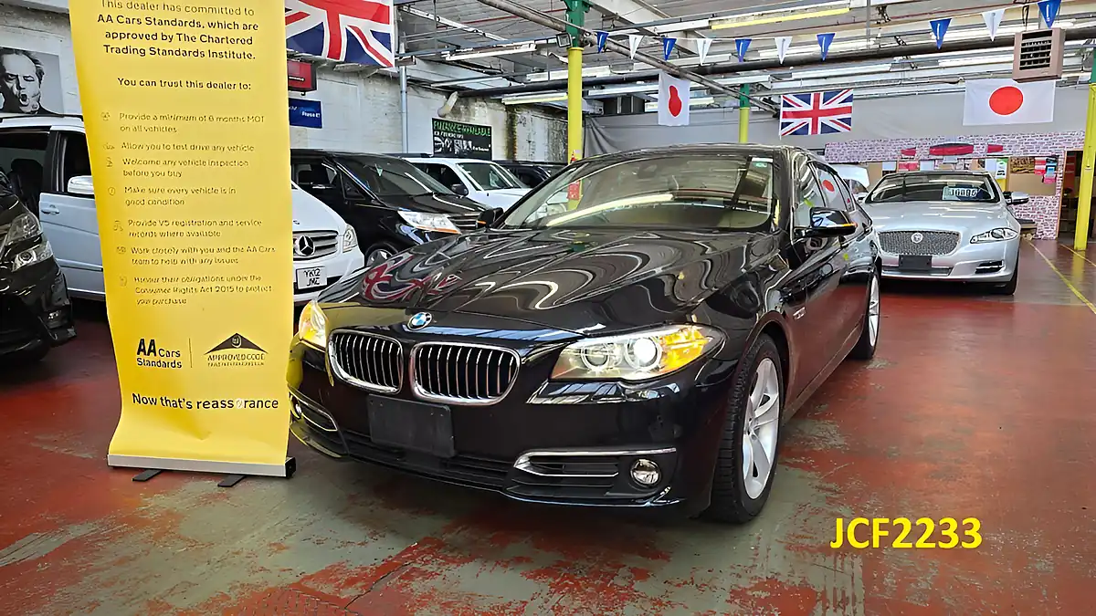 Used 2015 BMW 5 Series Luxury Black - Front View