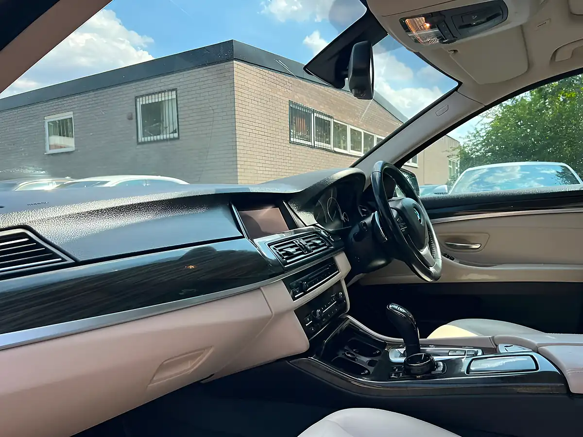 Used 2015 BMW 5 Series Luxury Blue - Interior and Exterior details 13