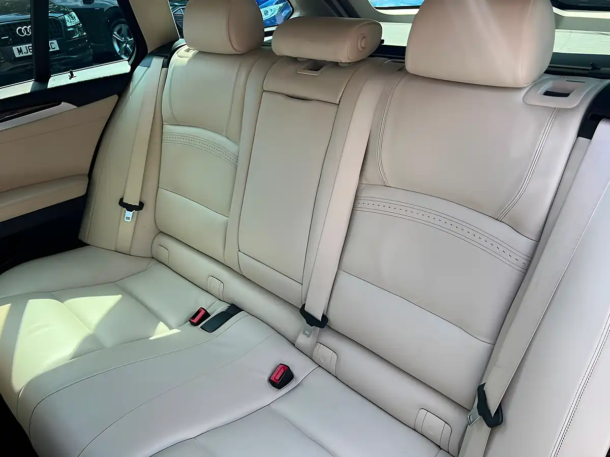 Used 2015 BMW 5 Series Luxury Blue - Interior and Exterior details 14