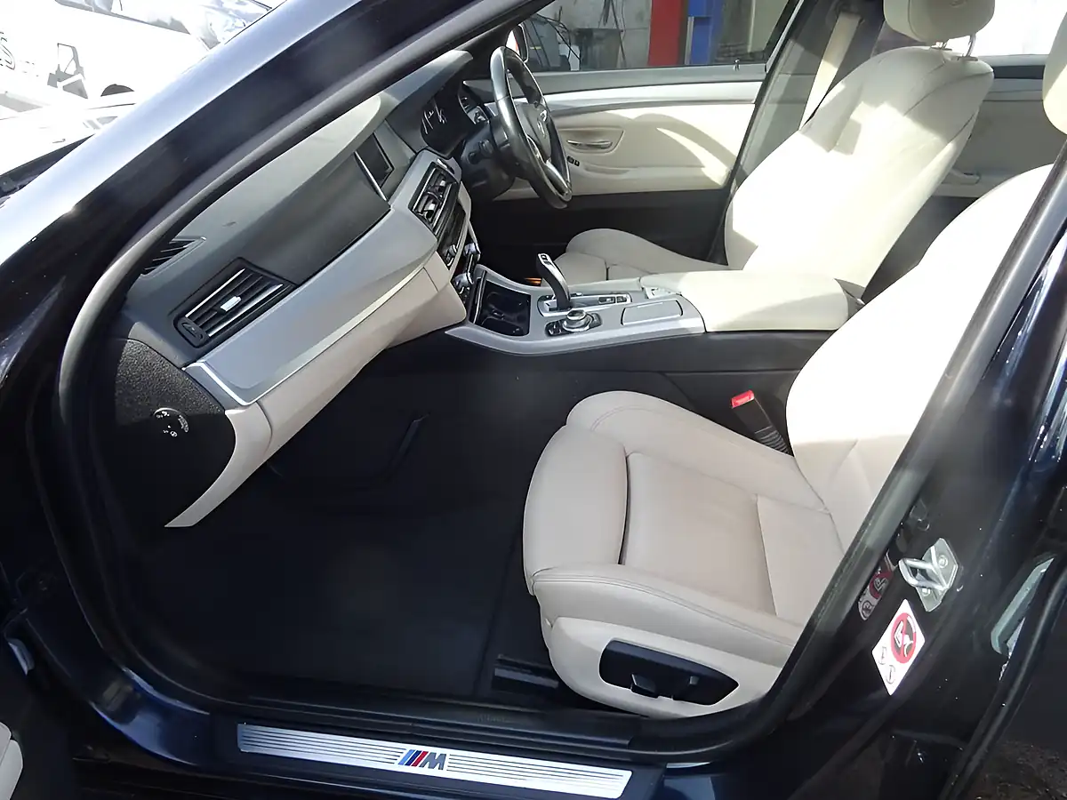Used 2015 BMW 5 Series M Sport Black - Interior and Exterior details 12