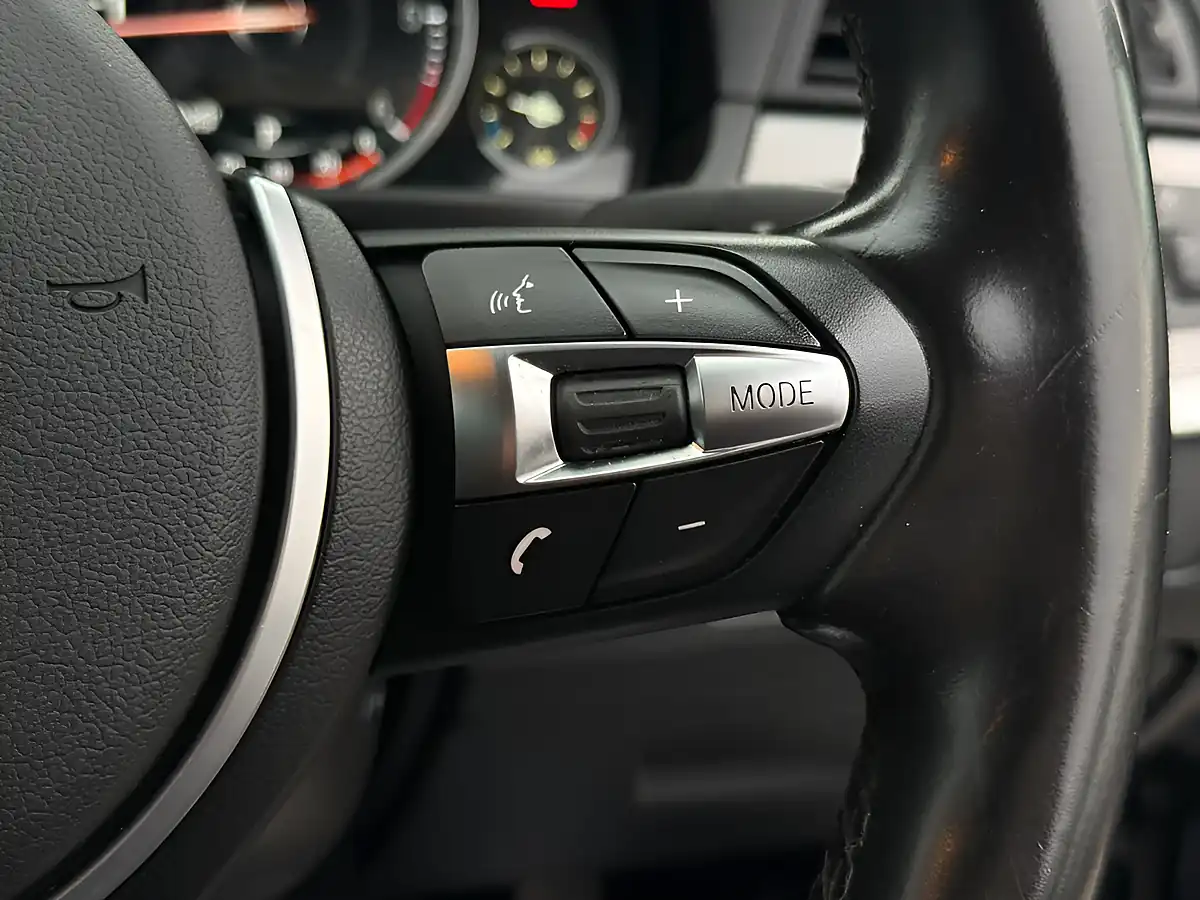 Used 2015 BMW 5 Series M Sport Black - Interior and Exterior details 18