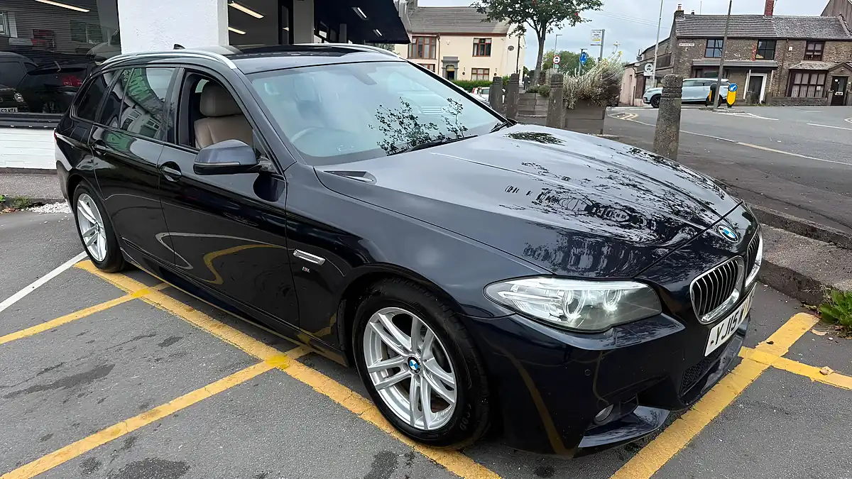 Used 2015 BMW 5 Series M Sport Black - Interior and Exterior details 5