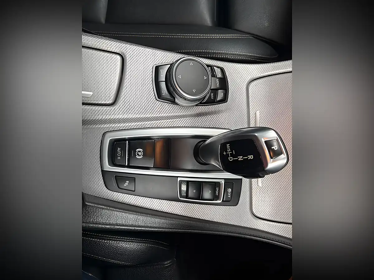 Used 2015 BMW 5 Series M Sport Black - Interior and Exterior details 16