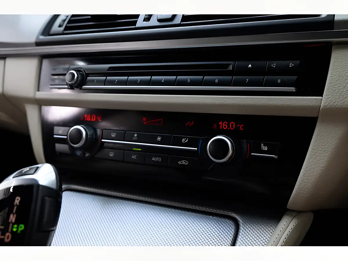 Used 2015 BMW 5 Series M Sport Touring Grey - Interior and Exterior details 19