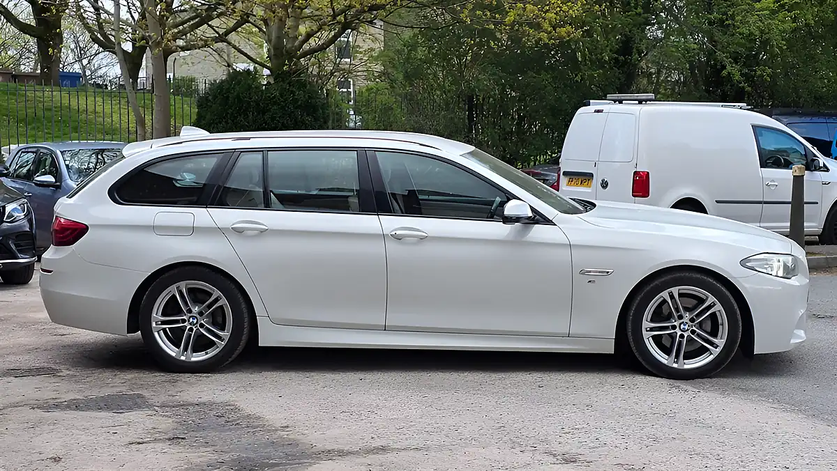 Used 2015 BMW 5 Series M Sport Touring White - Interior and Exterior details 7