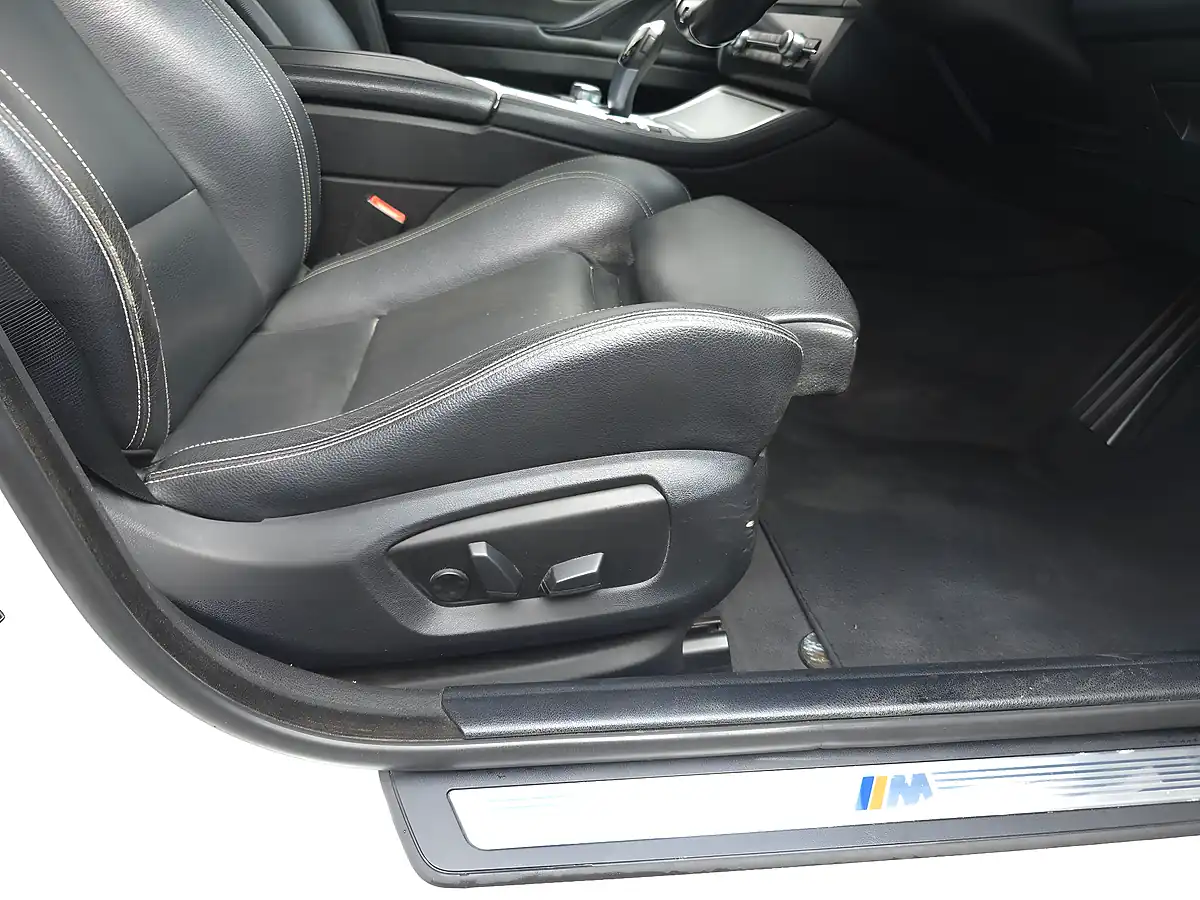 Used 2015 BMW 5 Series M Sport White - Interior and Exterior details 20