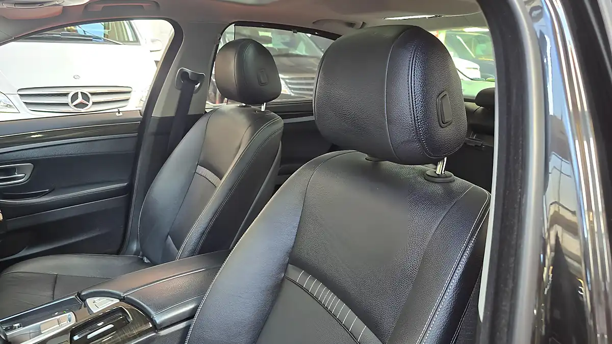 Used 2015 BMW 5 Series Se Black - Interior and Exterior details 12