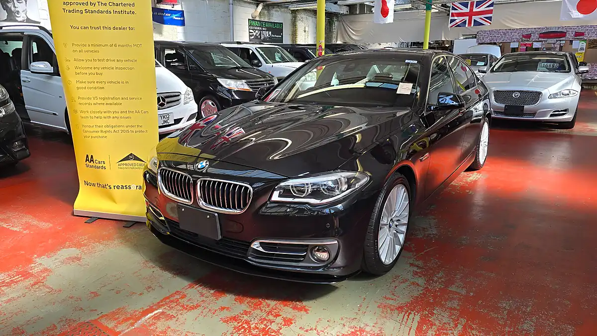 Used 2015 BMW 5 Series Se Black - Interior and Exterior details 2