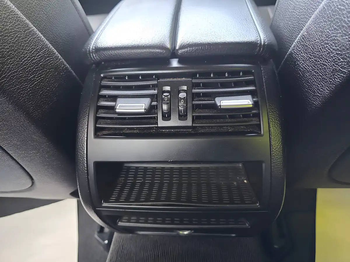 Used 2015 BMW 5 Series Se Black - Interior and Exterior details 11