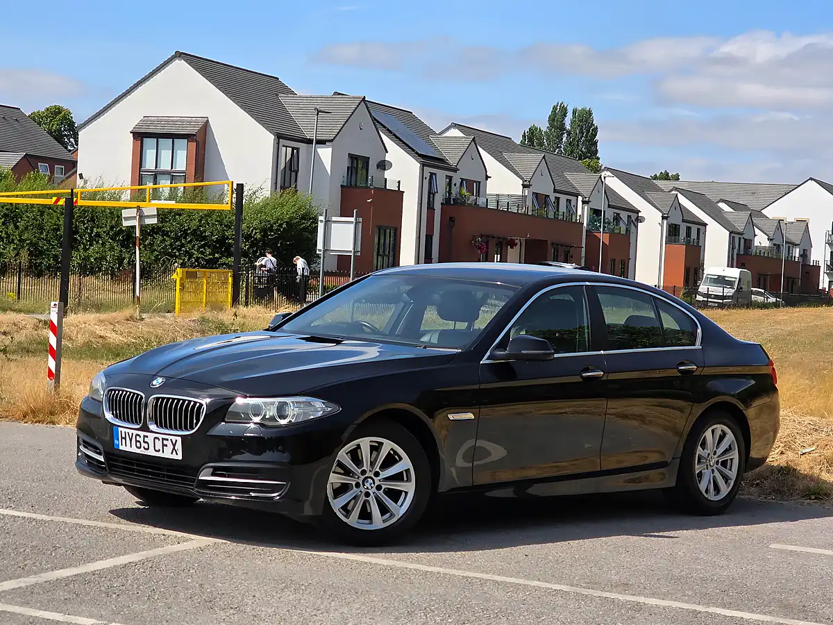 Used 2015 BMW 5 Series Se Black - Interior and Exterior details 3