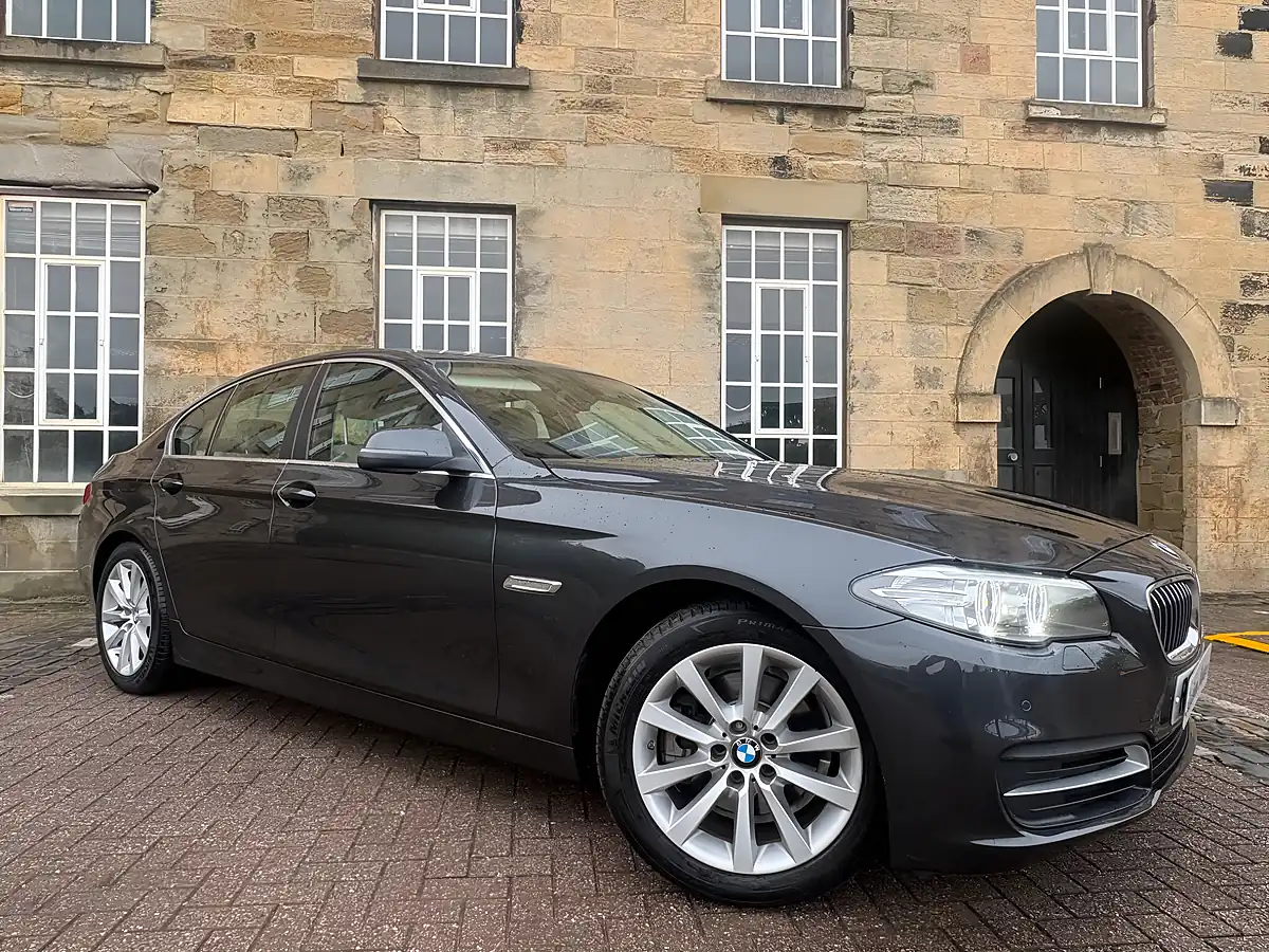 Used 2015 BMW 5 Series Se Grey - Front View