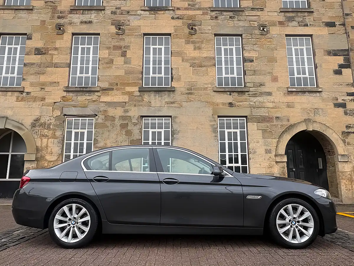 Used 2015 BMW 5 Series Se Grey - Interior and Exterior details 11