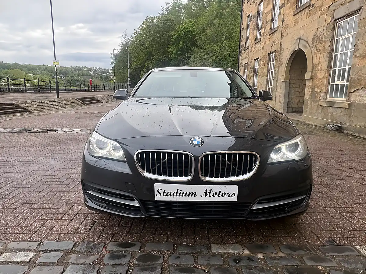 Used 2015 BMW 5 Series Se Grey - Interior and Exterior details 14