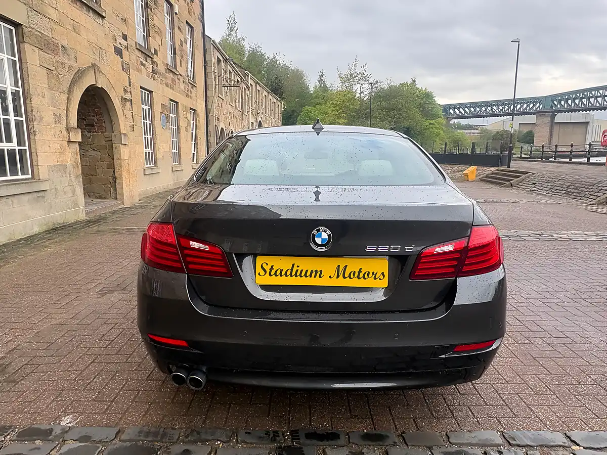 Used 2015 BMW 5 Series Se Grey - Interior and Exterior details 15