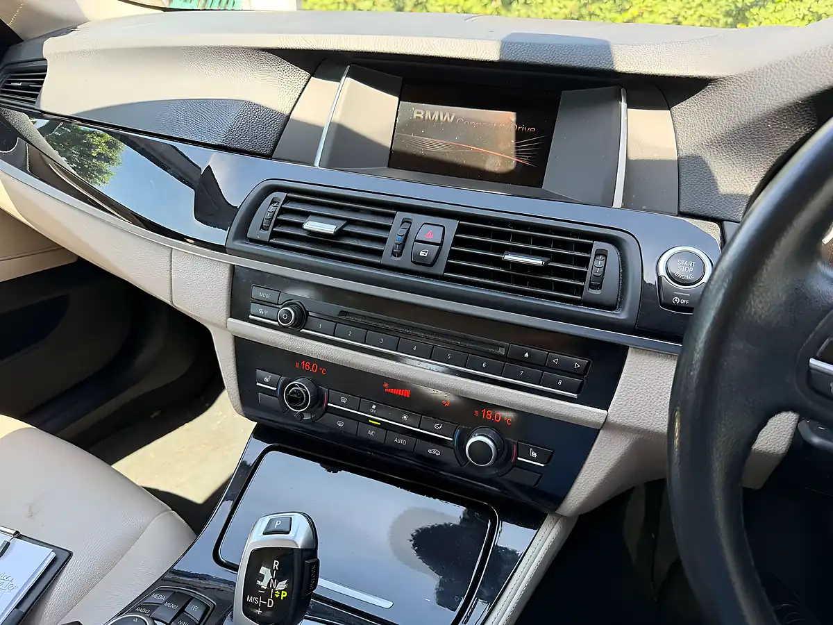Used 2015 BMW 5 Series Se Grey - Interior and Exterior details 7
