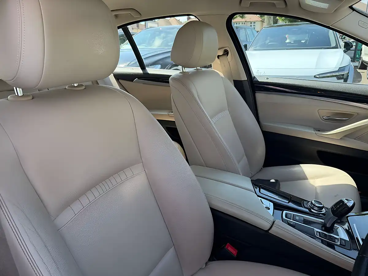 Used 2015 BMW 5 Series Se Grey - Interior and Exterior details 8