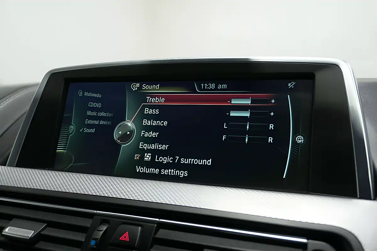Used 2015 BMW 6 Series M Sport Glacier Silver - Interior and Exterior details 12