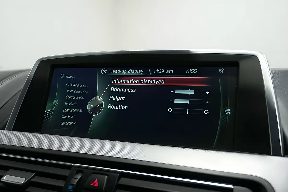 Used 2015 BMW 6 Series M Sport Glacier Silver - Interior and Exterior details 13