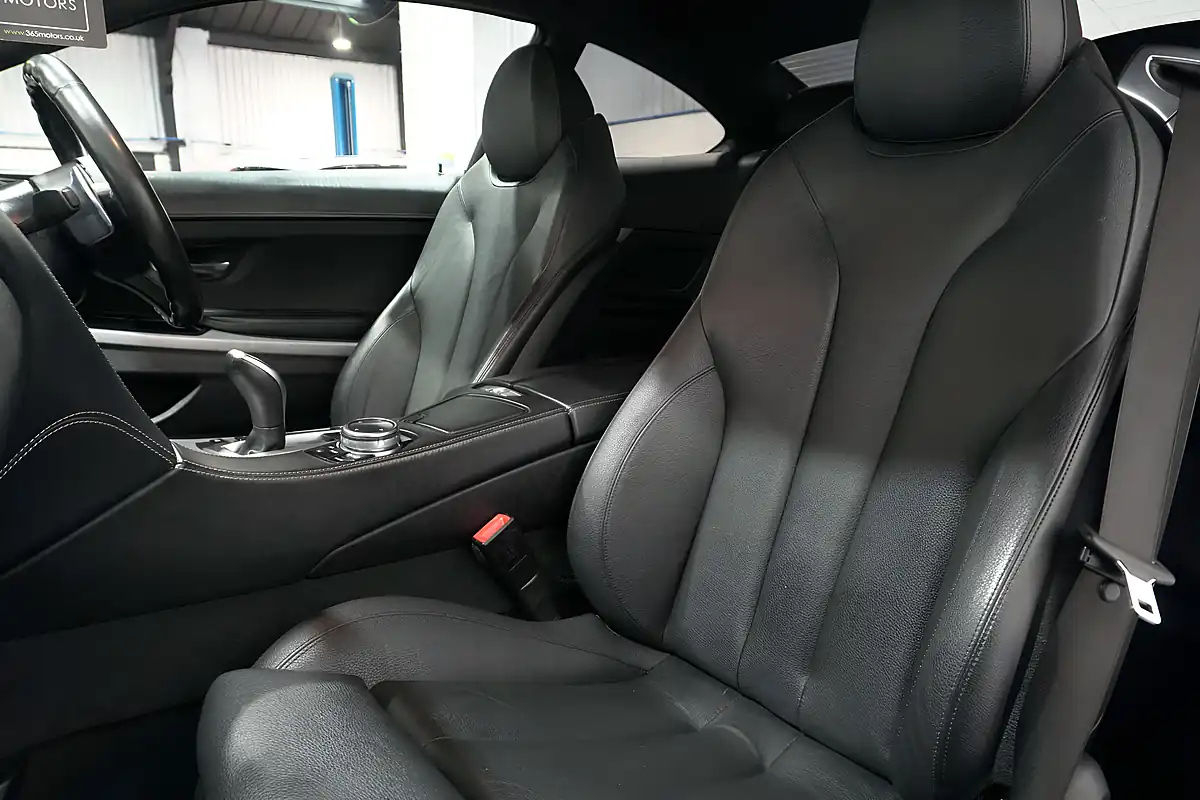 Used 2015 BMW 6 Series M Sport Glacier Silver - Interior and Exterior details 7
