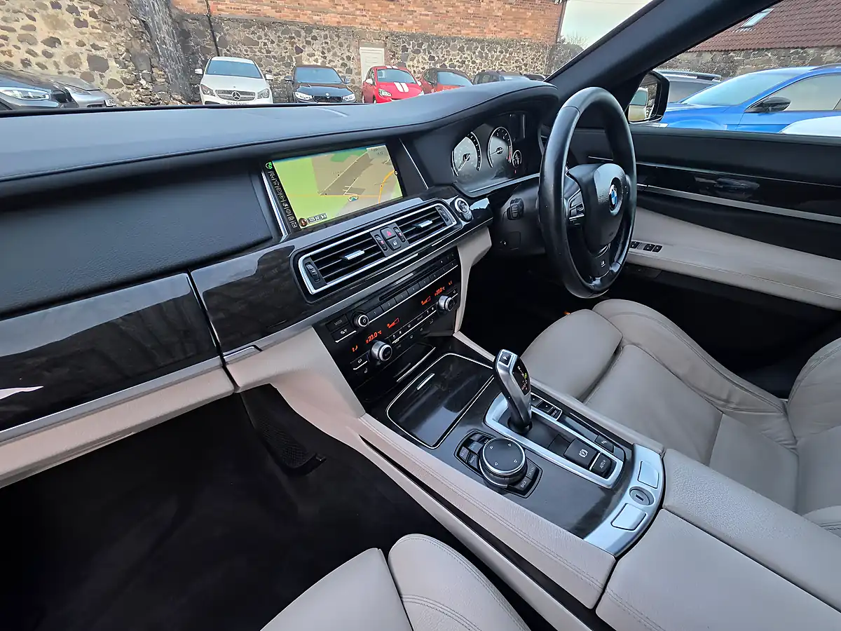 Used 2015 BMW 7 Series M Sport Carbon Black Metallic - Interior and Exterior details 11