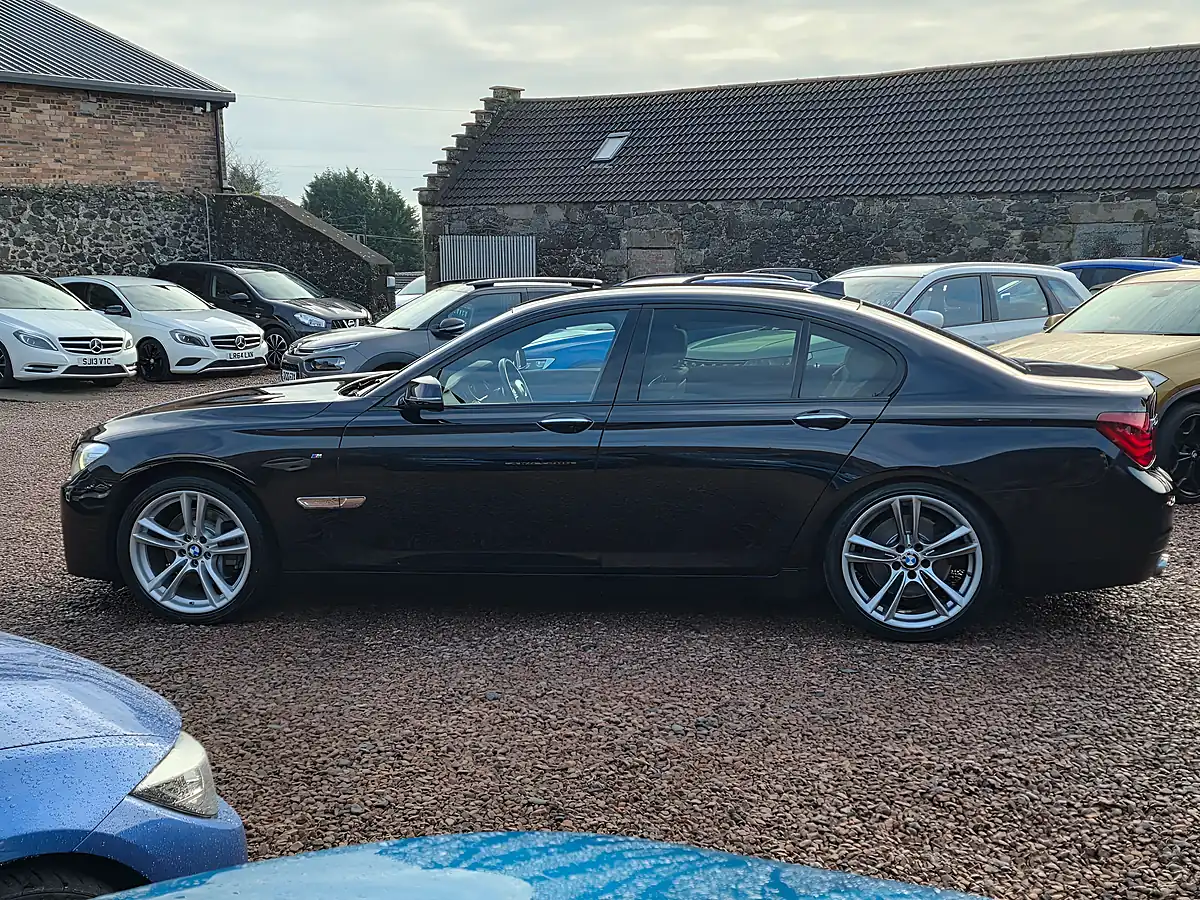 Used 2015 BMW 7 Series M Sport Carbon Black Metallic - Interior and Exterior details 14