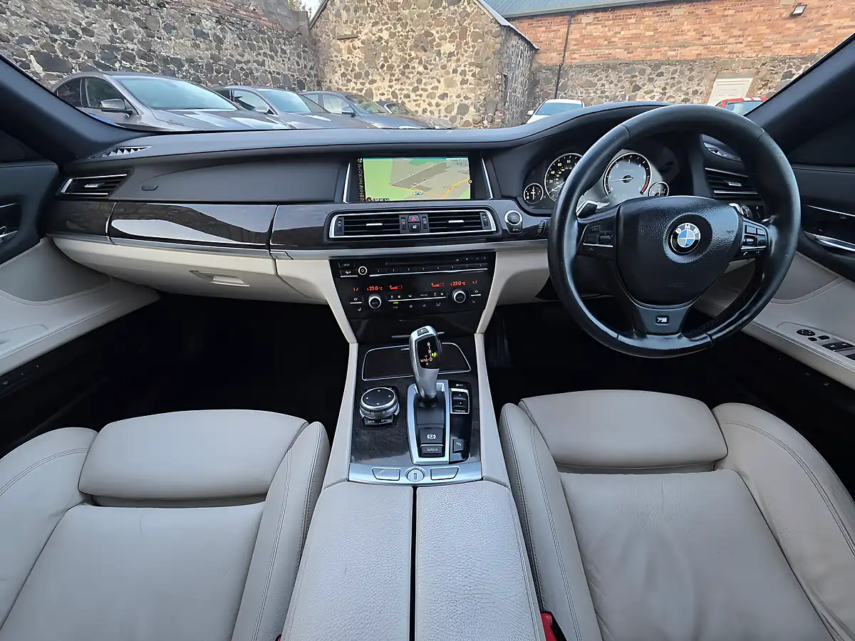 Used 2015 BMW 7 Series M Sport Carbon Black Metallic - Interior and Exterior details 7