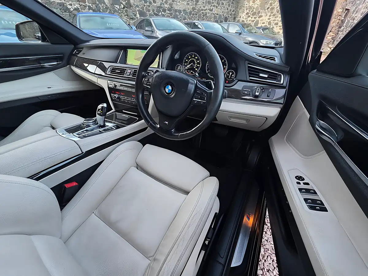 Used 2015 BMW 7 Series M Sport Carbon Black Metallic - Interior and Exterior details 8