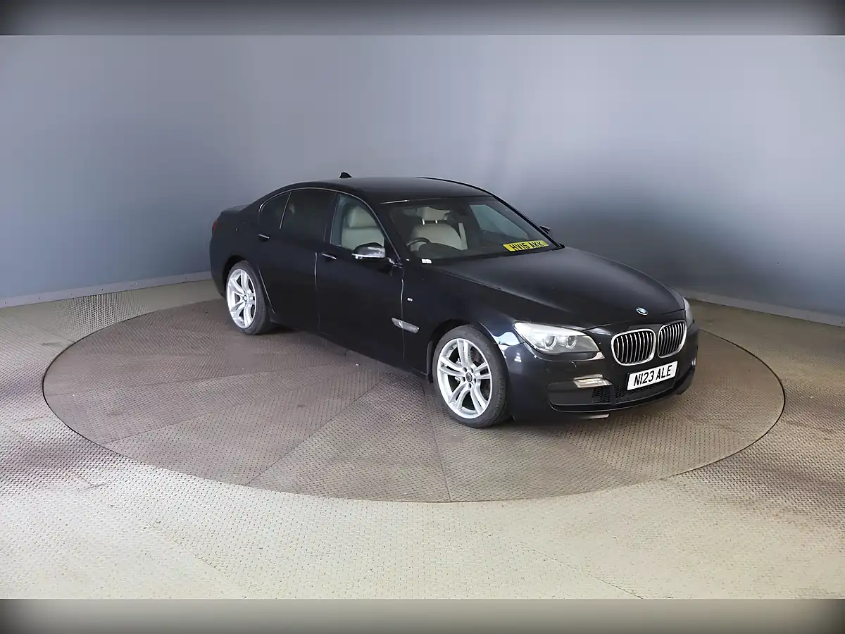 Used 2015 BMW 7 Series M Sport Exclusive Black - Front View