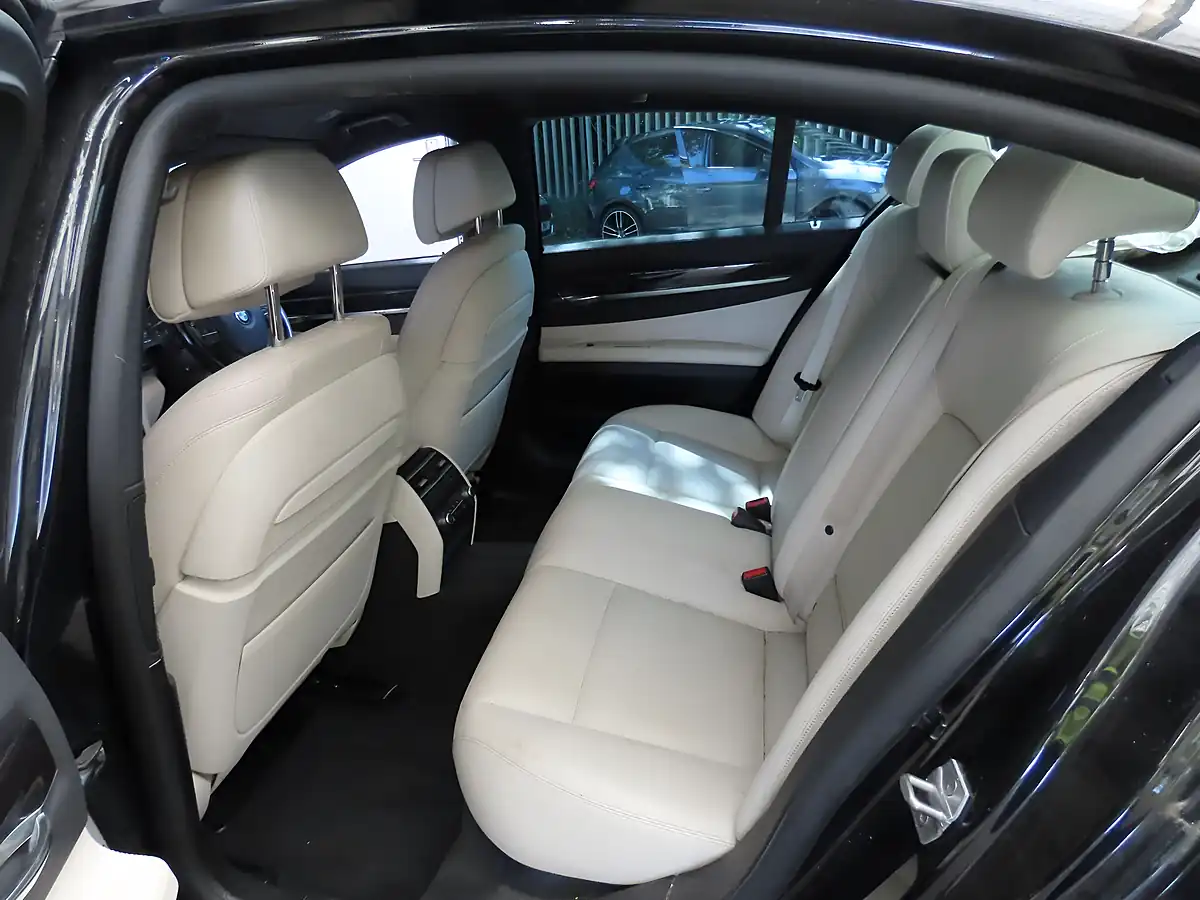 Used 2015 BMW 7 Series M Sport Exclusive Black - Interior and Exterior details 8