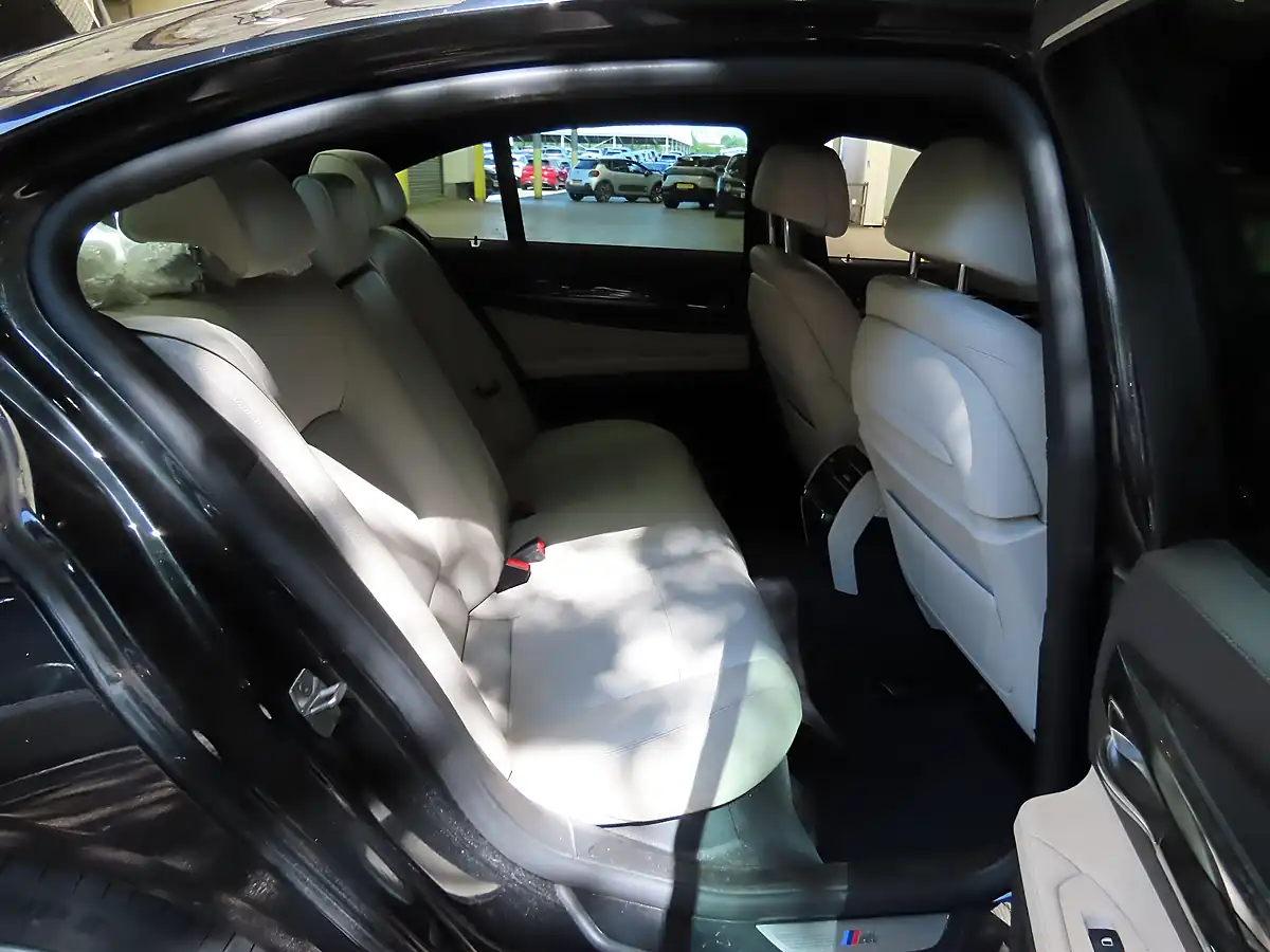 Used 2015 BMW 7 Series M Sport Exclusive Black - Interior and Exterior details 9
