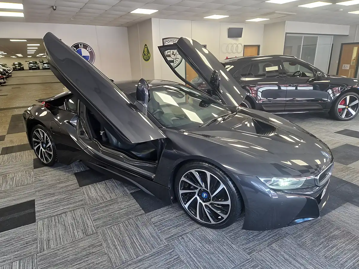 Used 2015 BMW I8 Coupe Grey - Interior and Exterior details 4
