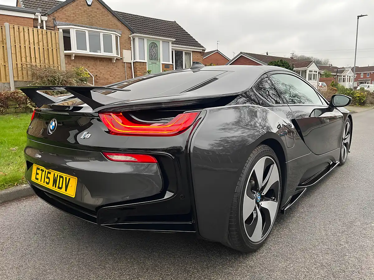 Used 2015 BMW i8 Pure Impulse Design - Interior and Exterior details 5