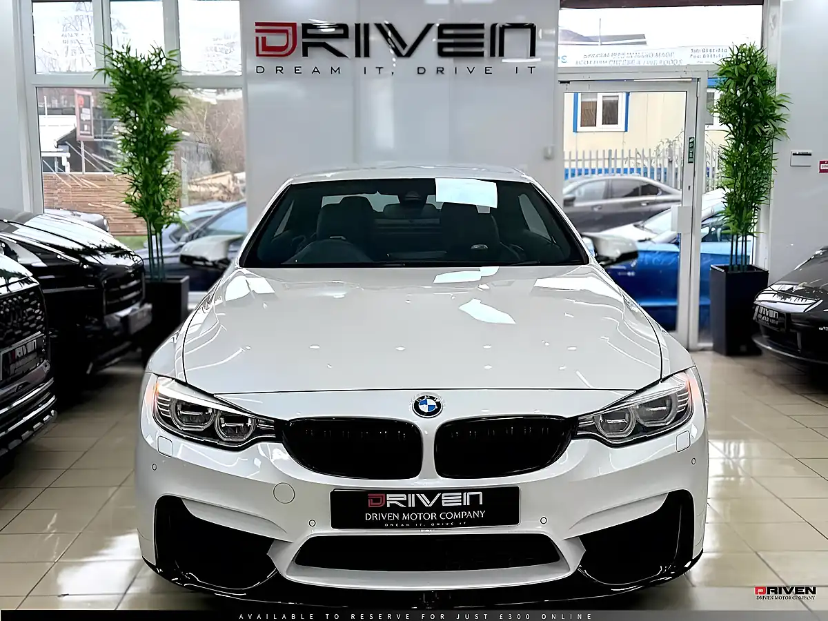 Used 2015 BMW M4 Competition White - Interior and Exterior details 3