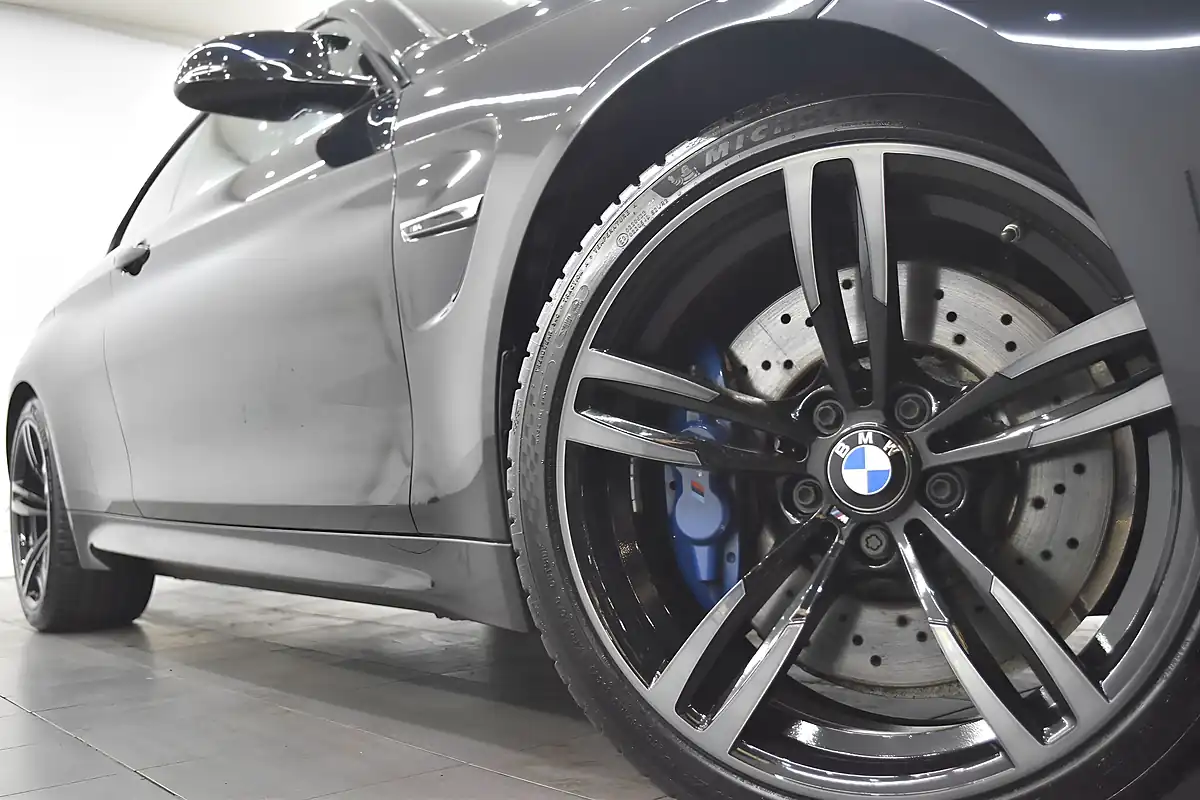 Used 2015 BMW M4 Convertible Black - Interior and Exterior details 11