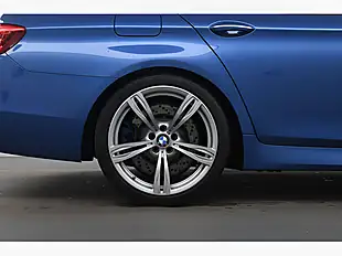 Used 2015 BMW M5 Blue - Interior and Exterior details 16