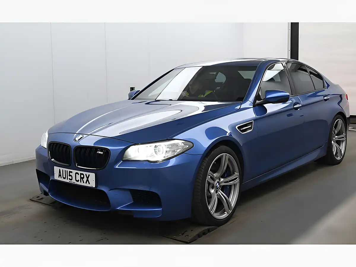 Used 2015 BMW M5 Blue - Interior and Exterior details 2