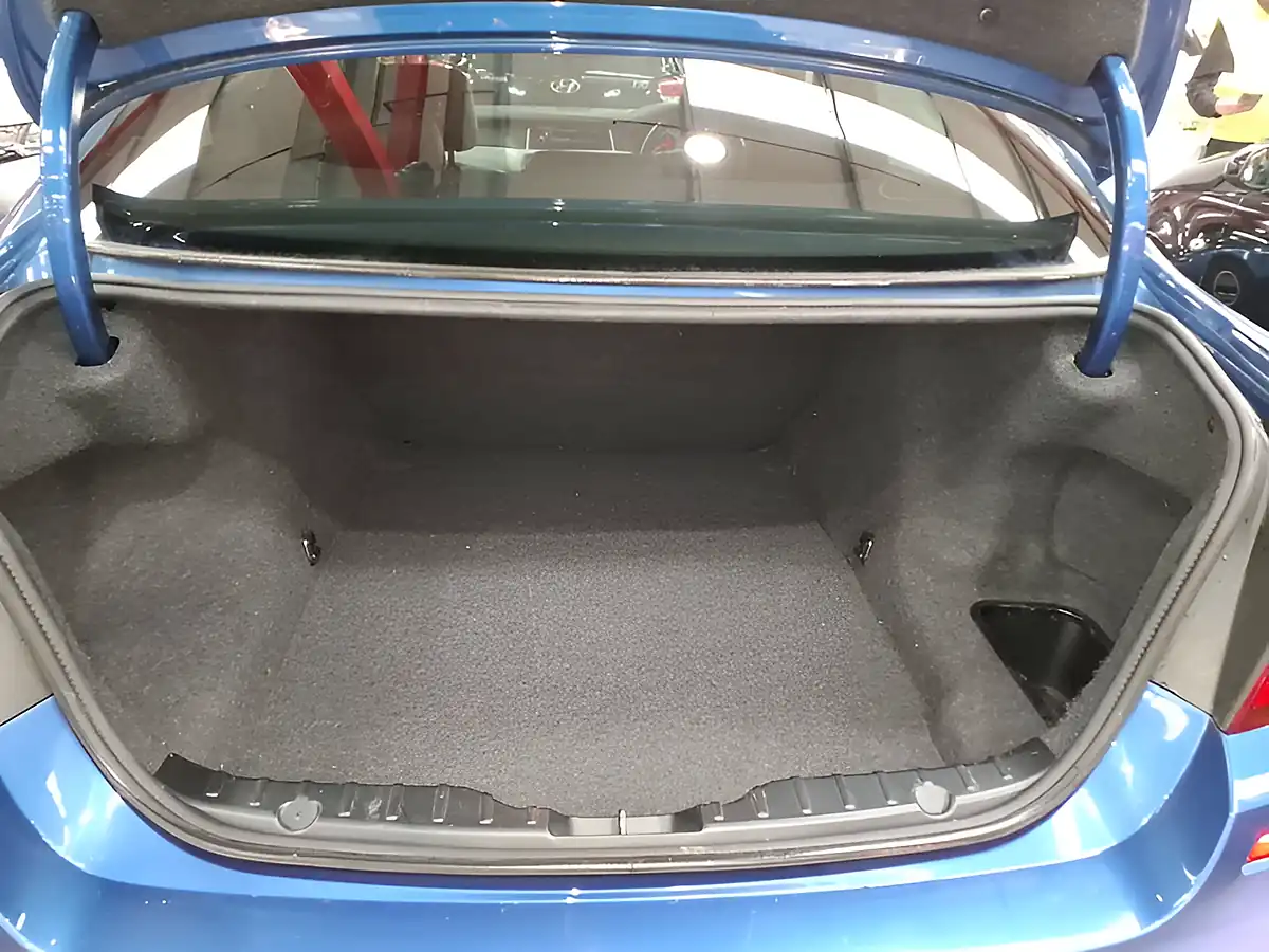 Used 2015 BMW M5 Blue - Interior and Exterior details 20