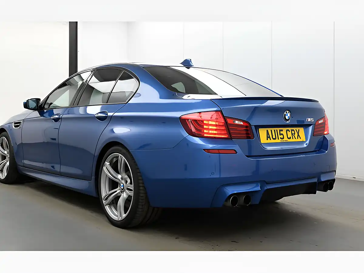 Used 2015 BMW M5 Blue - Interior and Exterior details 7