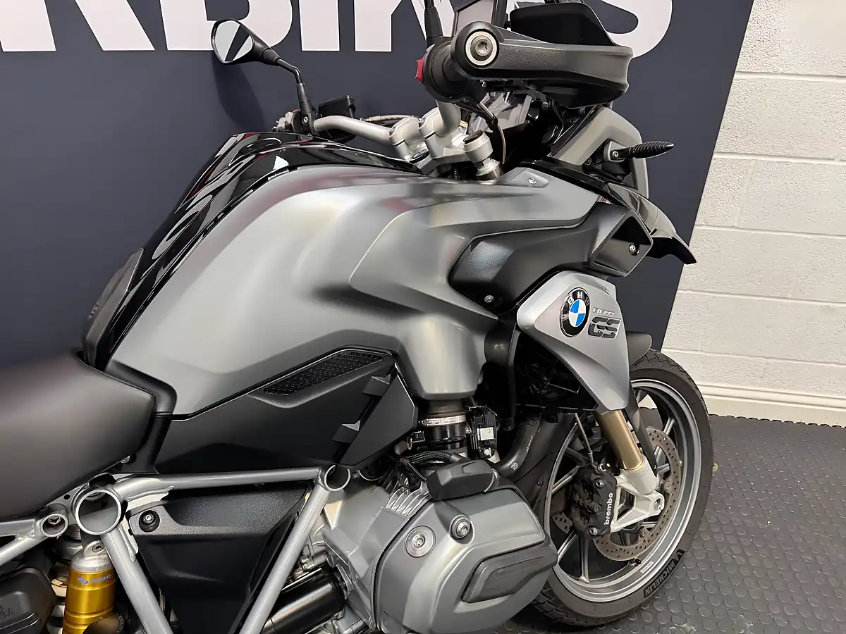 Used 2015 BMW R 1200 Gs - Interior and Exterior details 9