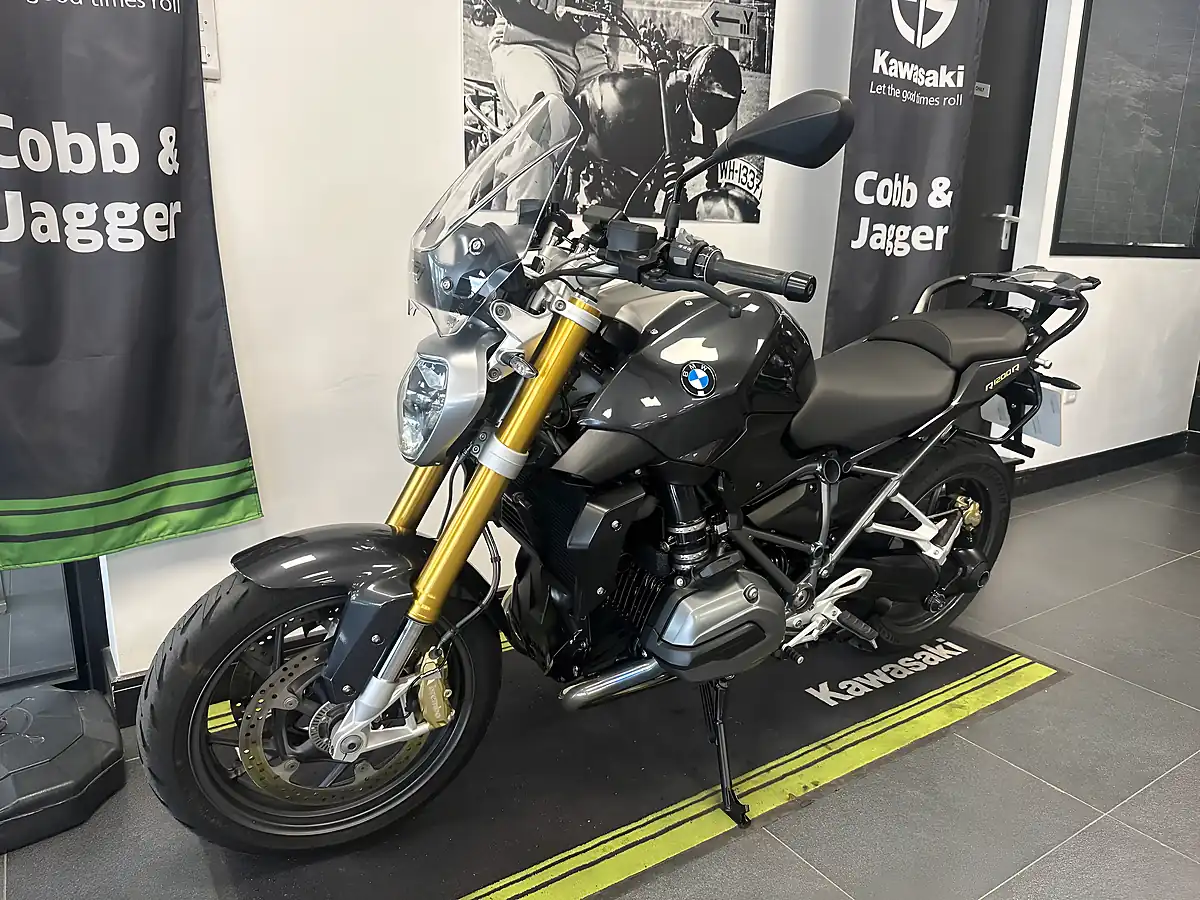 Used 2015 BMW R1200R Naked Grey - Interior and Exterior details 13
