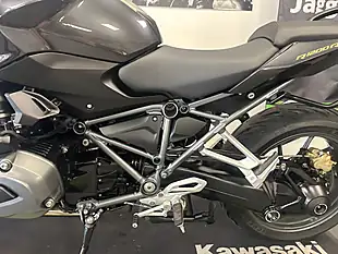 Used 2015 BMW R1200R Naked Grey - Interior and Exterior details 17