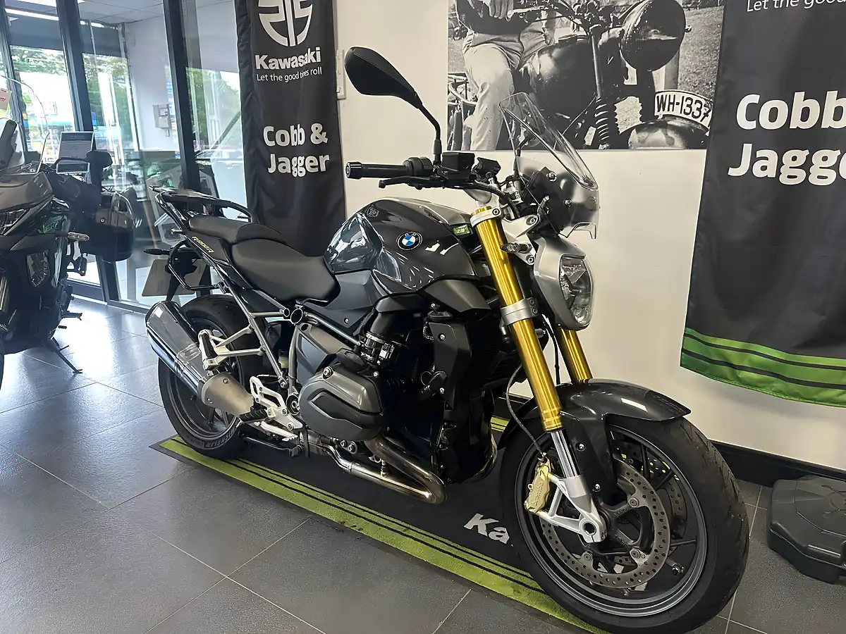 Used 2015 BMW R1200R Naked Grey - Interior and Exterior details 9