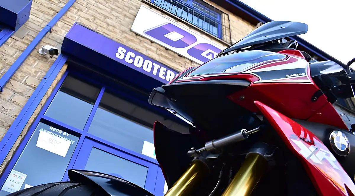 Used 2015 BMW S 1000 XR Sports Tourer Red - Interior and Exterior details 12