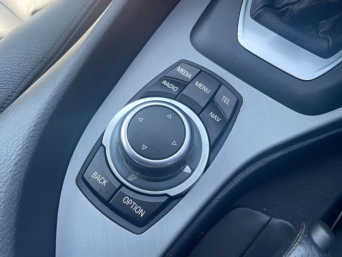 Used 2015 BMW X1 M Sport White - Interior and Exterior details 17