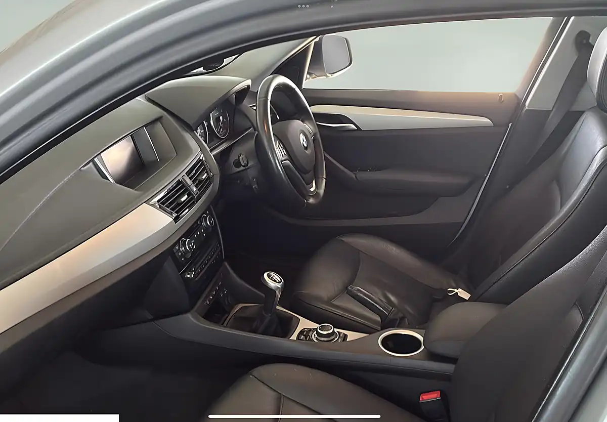 Used 2015 BMW X1 Se Glacier Silver Metallic - Interior and Exterior details 8