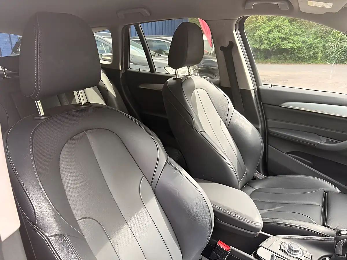 Used 2015 BMW X1 Sport Nav Plus White - Interior and Exterior details 12