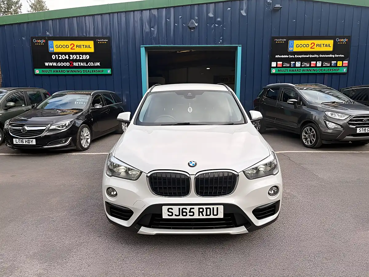 Used 2015 BMW X1 Sport Nav Plus White - Interior and Exterior details 5