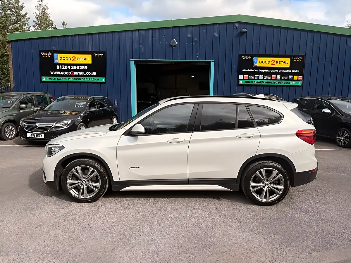Used 2015 BMW X1 Sport Nav Plus White - Interior and Exterior details 9