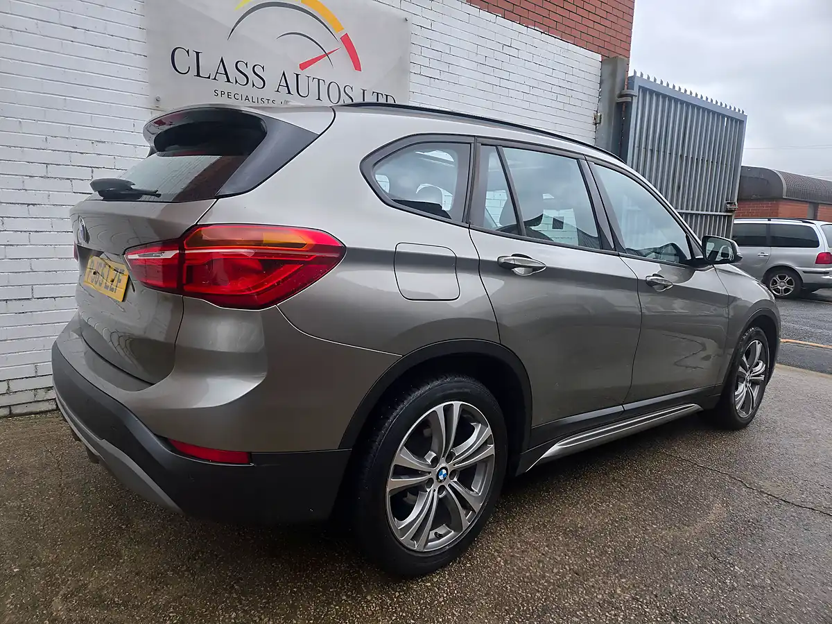 Used 2015 BMW X1 Sport Silver - Interior and Exterior details 9